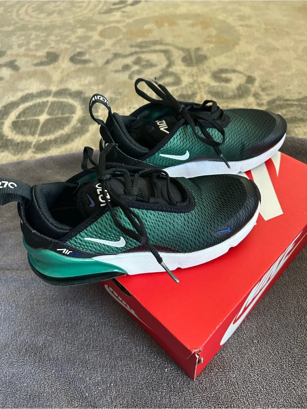 Nike breathable teal